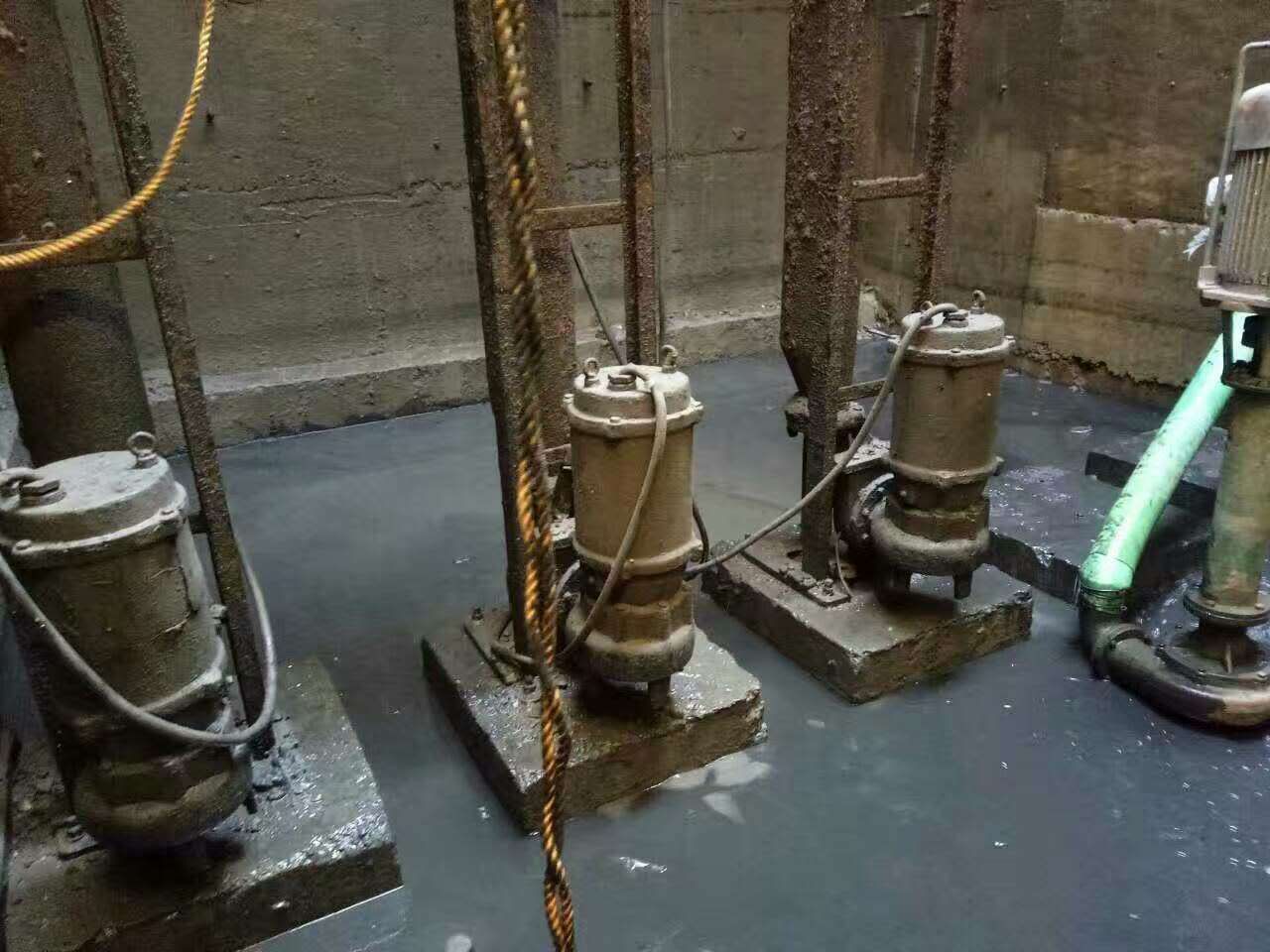 颍州污水池清理